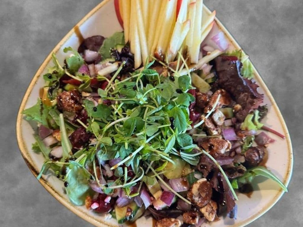 UNBEETABLE SALAD