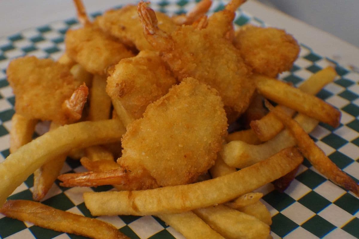 Shrimp (9-10 pcs) & Chips