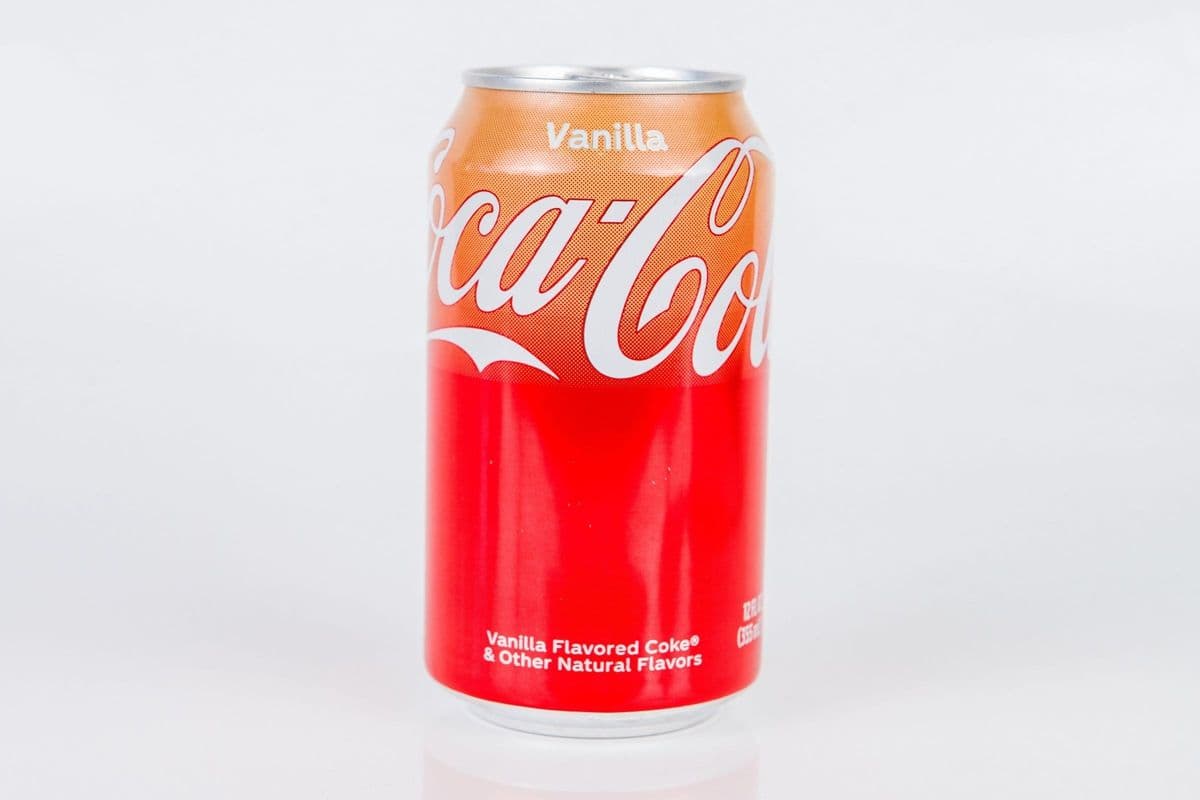 Coca-Cola Soda, Vanilla (355 ml)