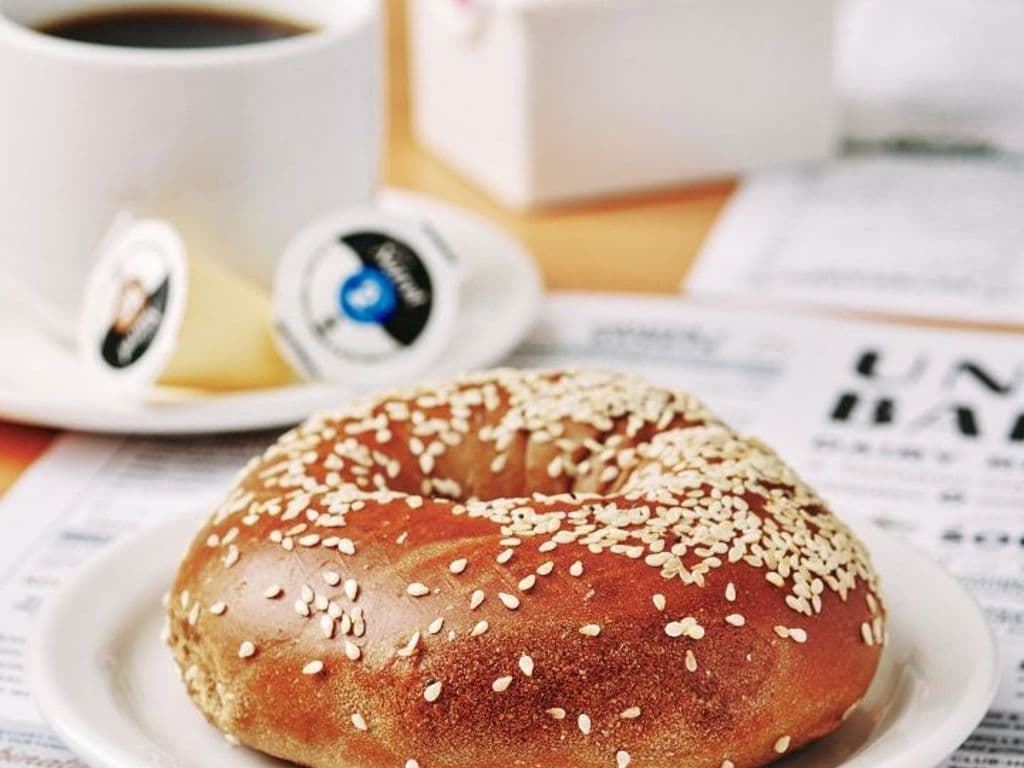 Pumpernickel Bagel