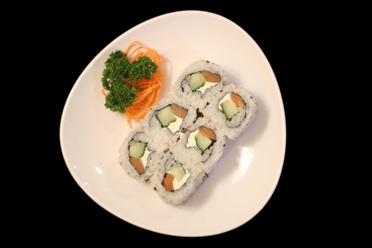 18. Philadelphia Roll (6 pcs)