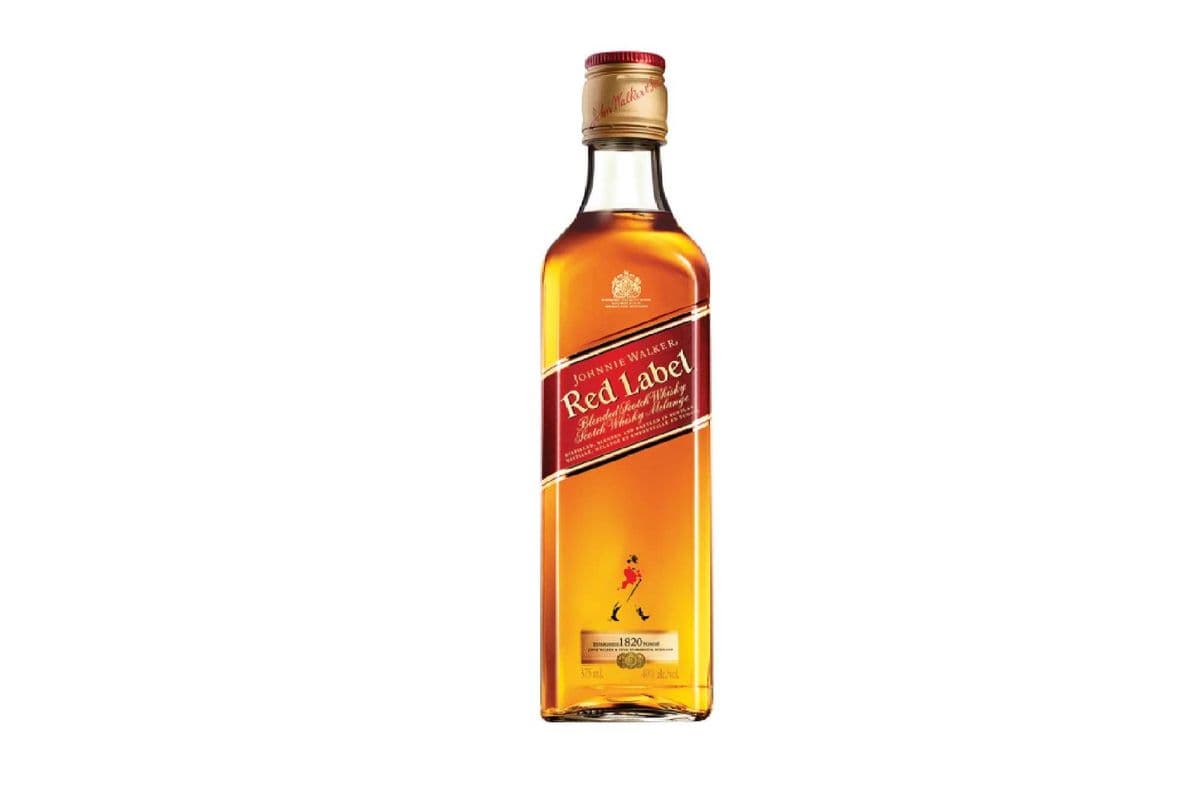 Johnnie Walker Red Label Blended Scotch Whiskey (1 x 750 ml)