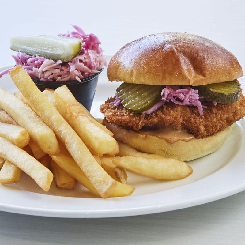 Sandwich au poulet croustillant / Crispy Chicken Sandwich