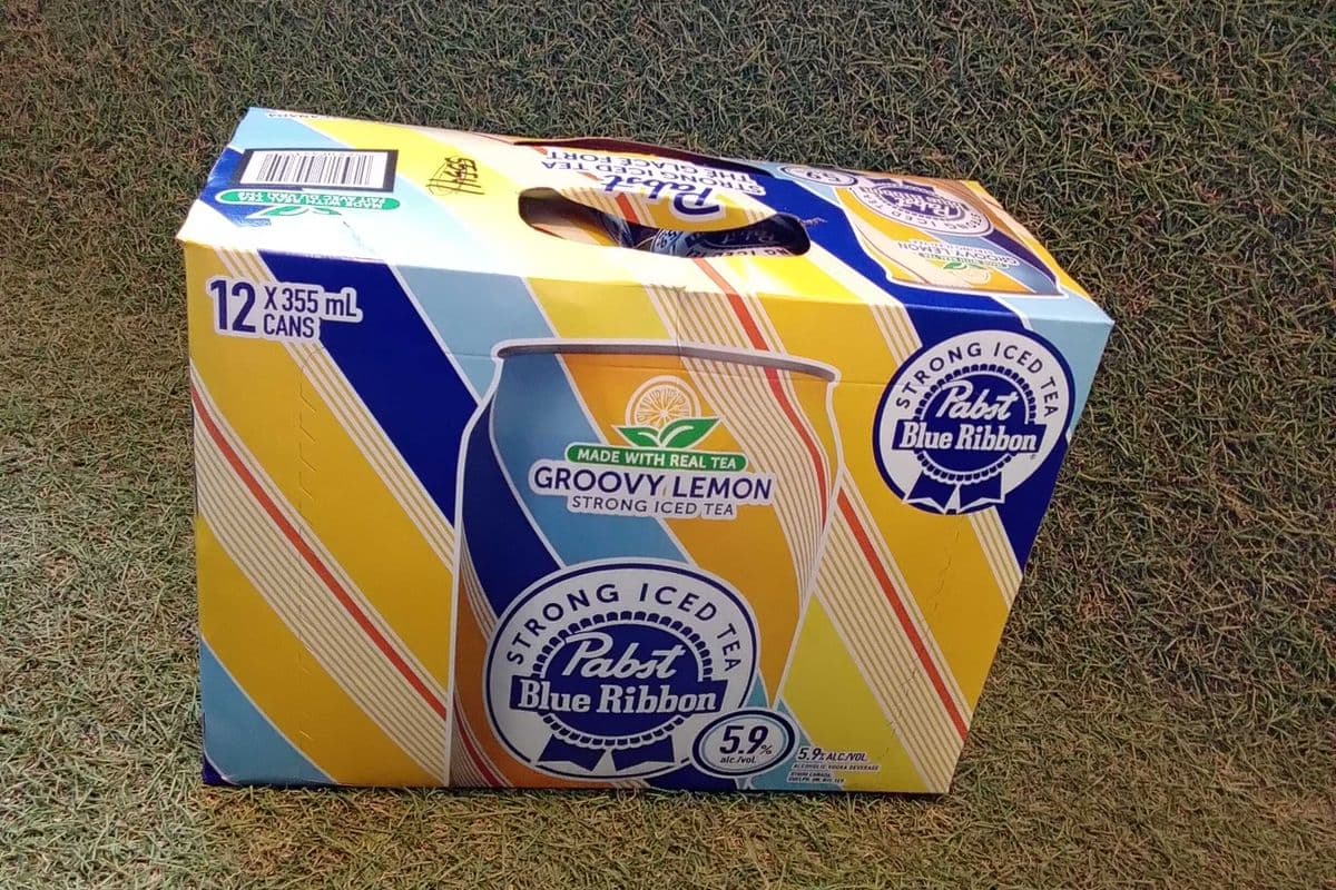 Pabst Blue Ribbon Groovy Lemon Strong Iced Tea 12 can (12 x 355 ml)