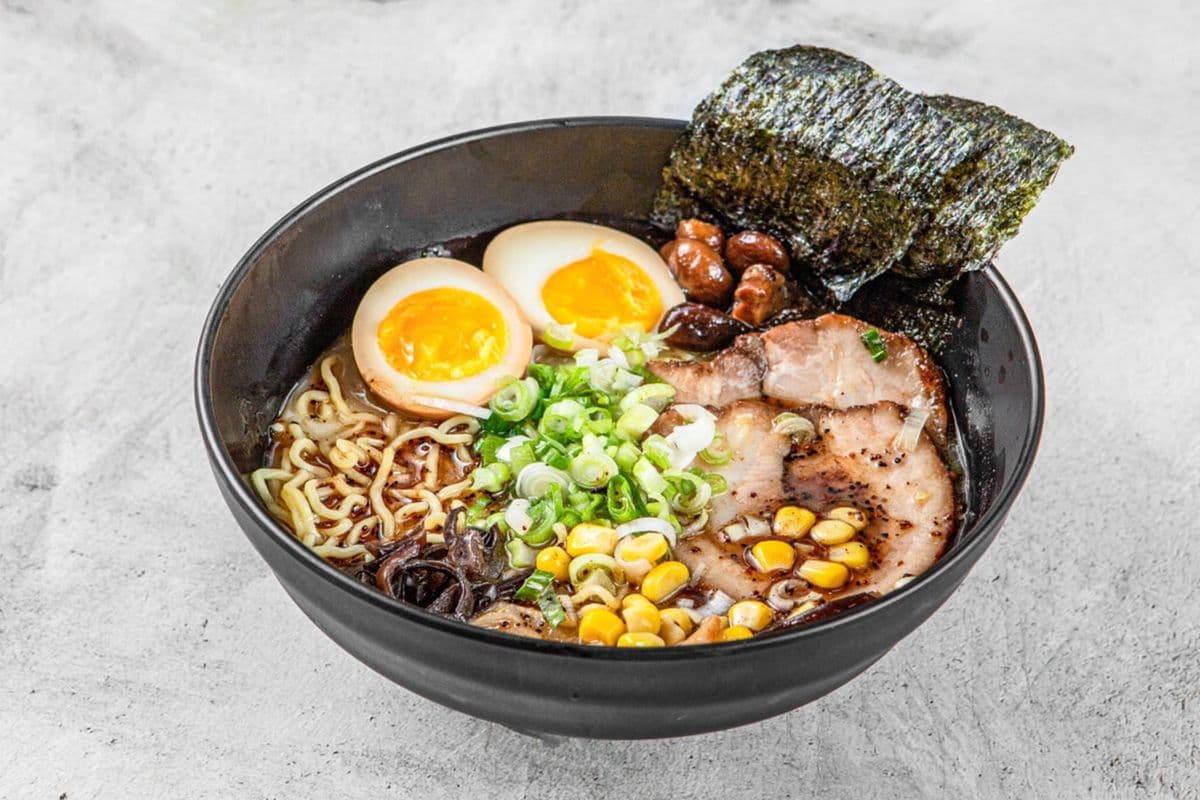 Tonkotsu Garlic Ramen