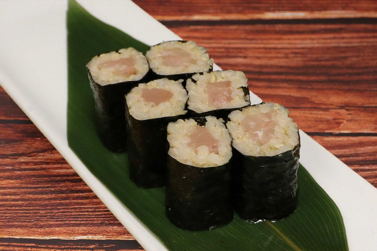 Tuna Roll (6 pcs)