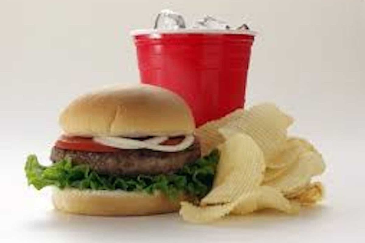 Lunch Beef Burger Combo