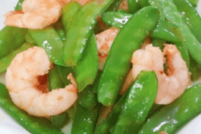 24. Sauteed Prawns with Snap Peas