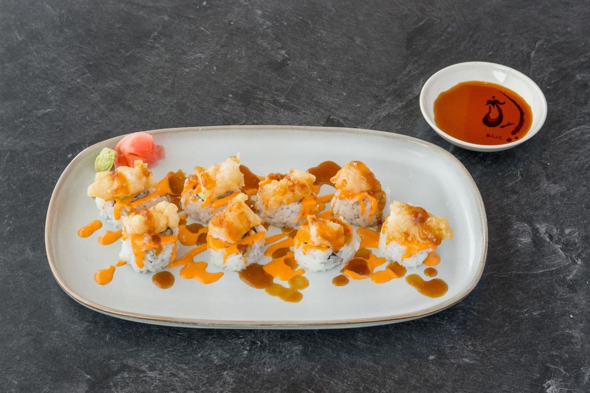 97. Rose Roll (8 pcs)