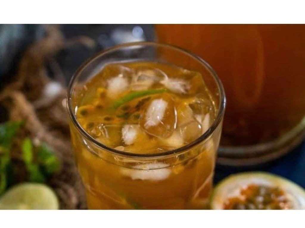 Passion Fruit Green Tea (Coco Jelly + Tapioca)/Thé vert au fruit de la passion