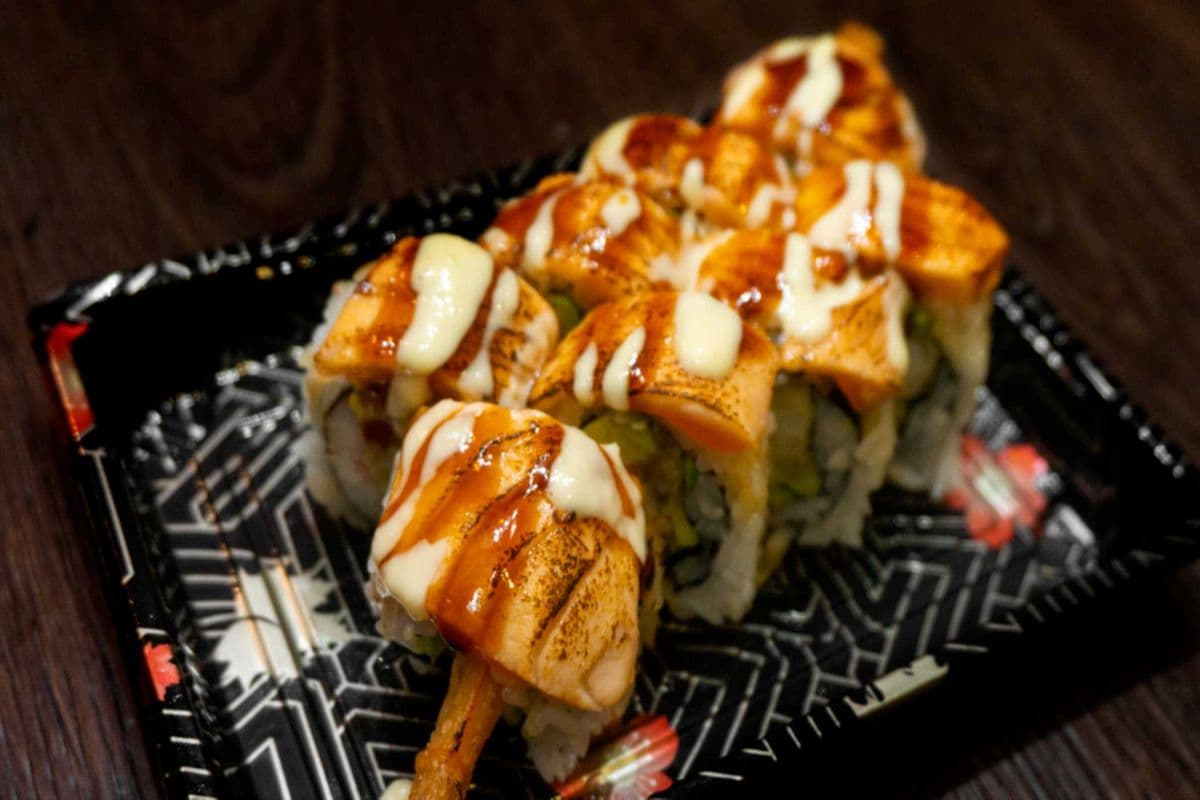 403. Torched BBQ Eel Sushi (2pcs)