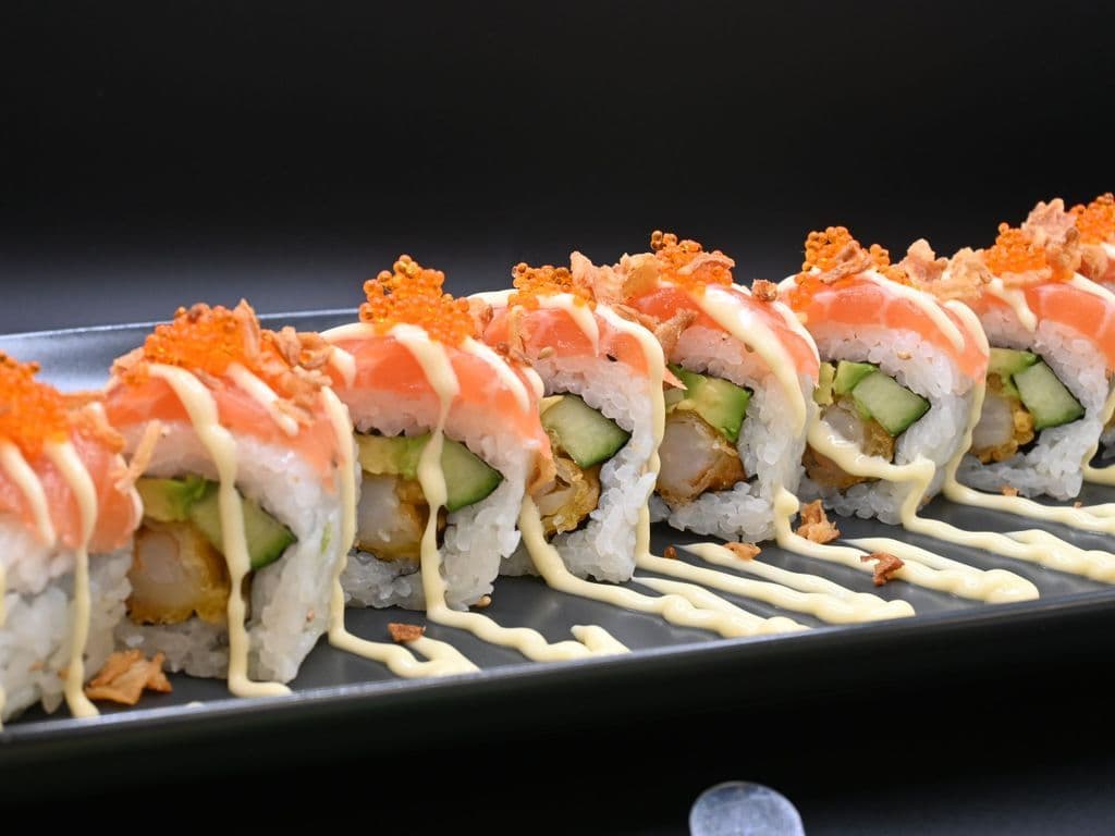 Dragon Roll (8-Pcs)