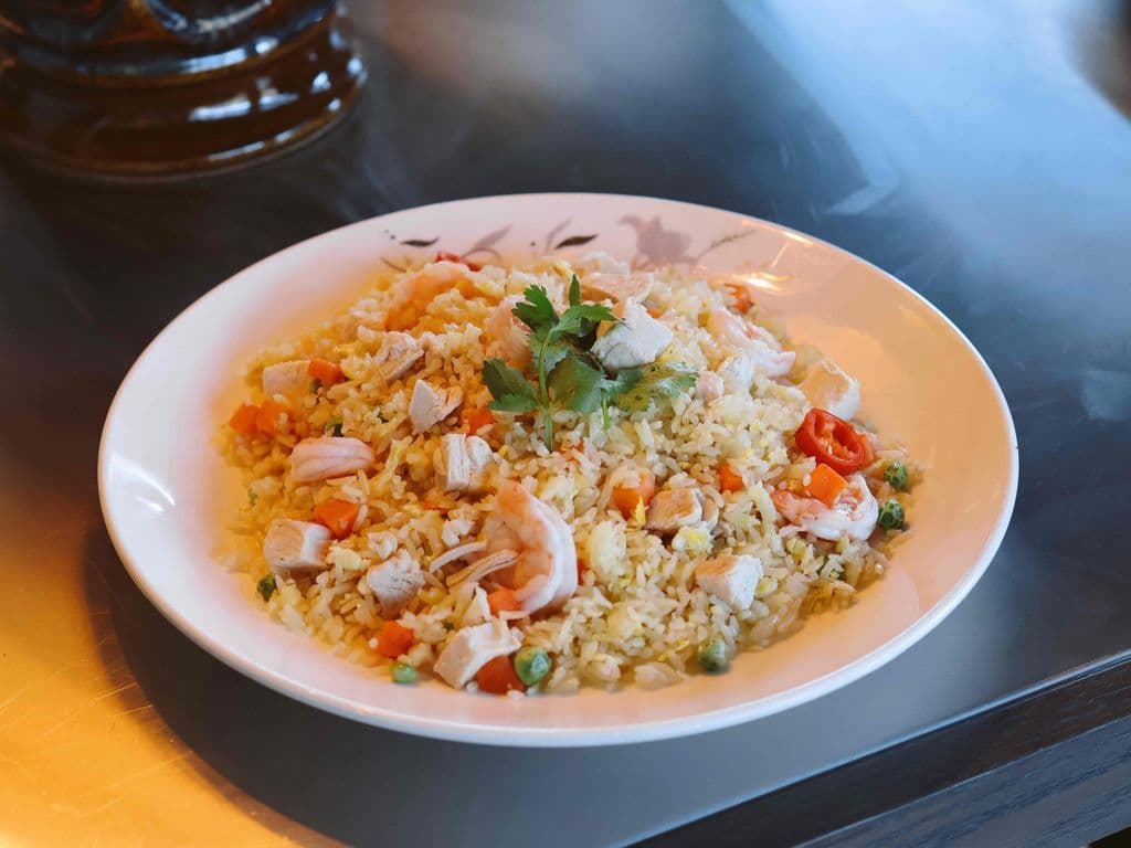 C18 - Yang Chow Fried Rice (Cơm Chiên Dương Châu)