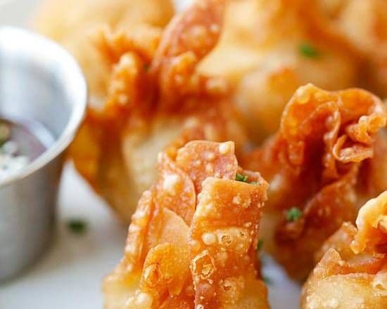 Crispy Chicken Wontons