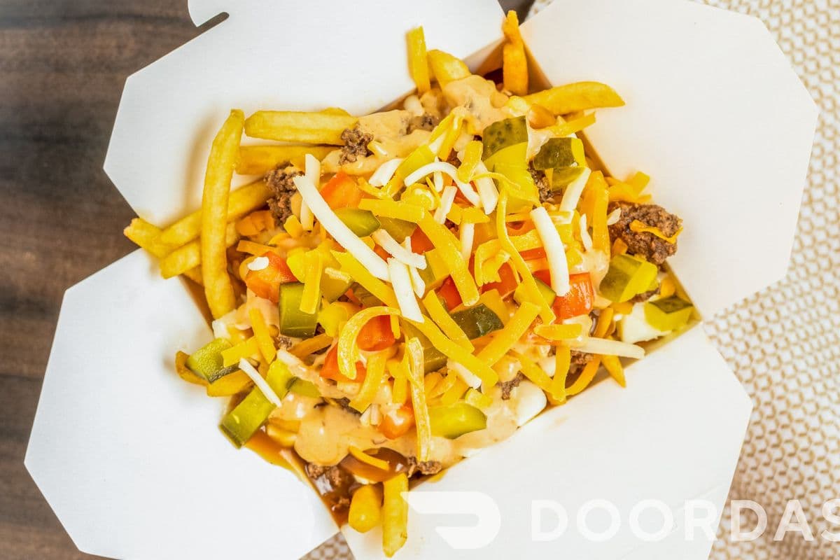 Large Cheese Burger Poutine