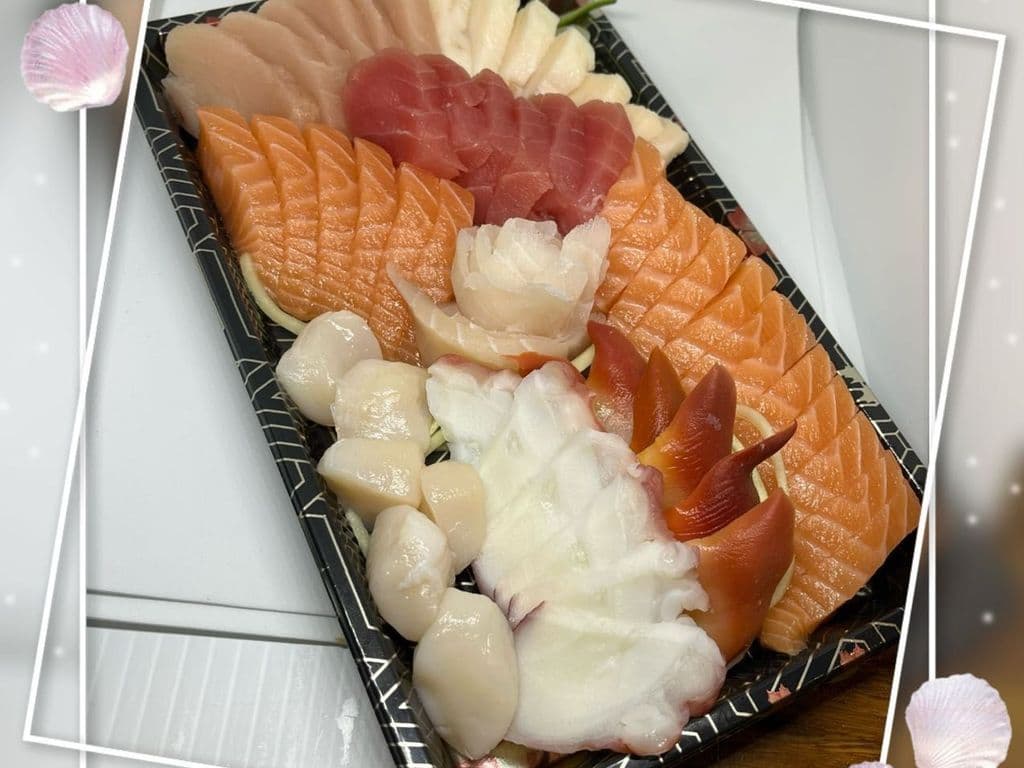 183. Sashimi Boat C(60pcs) (without rice)