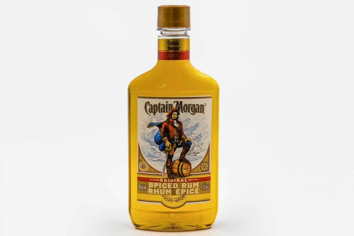Captain Morgan Spiced Rum (1 x 375m)