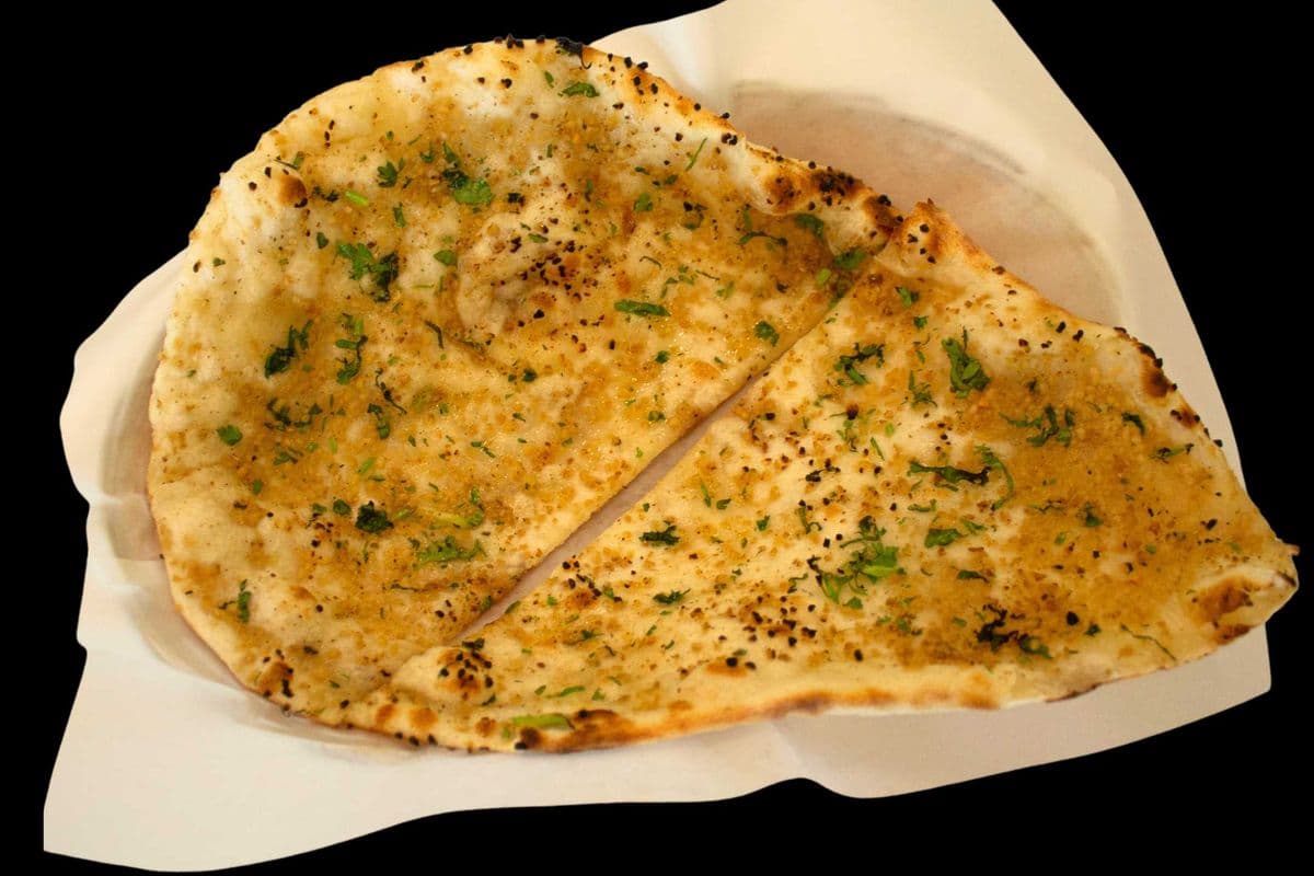 Naan à l'ail / Garlic Naan