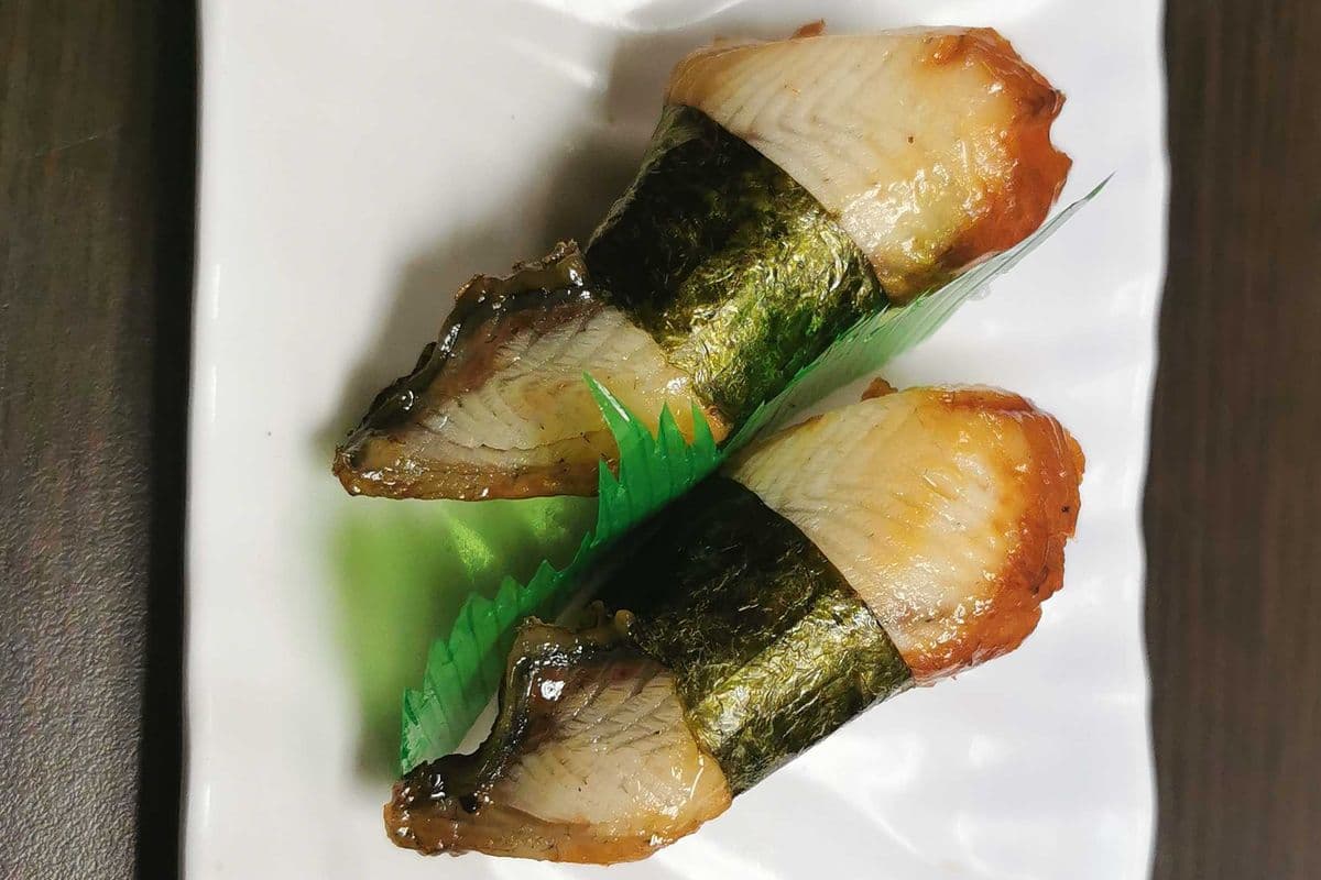 Eel Sushi (2 pcs)