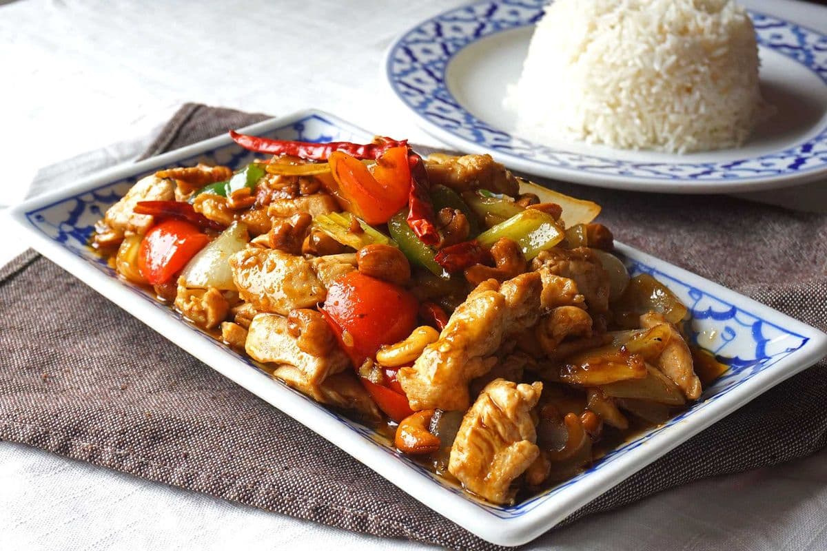 24. Chicken with Cashew Nut
