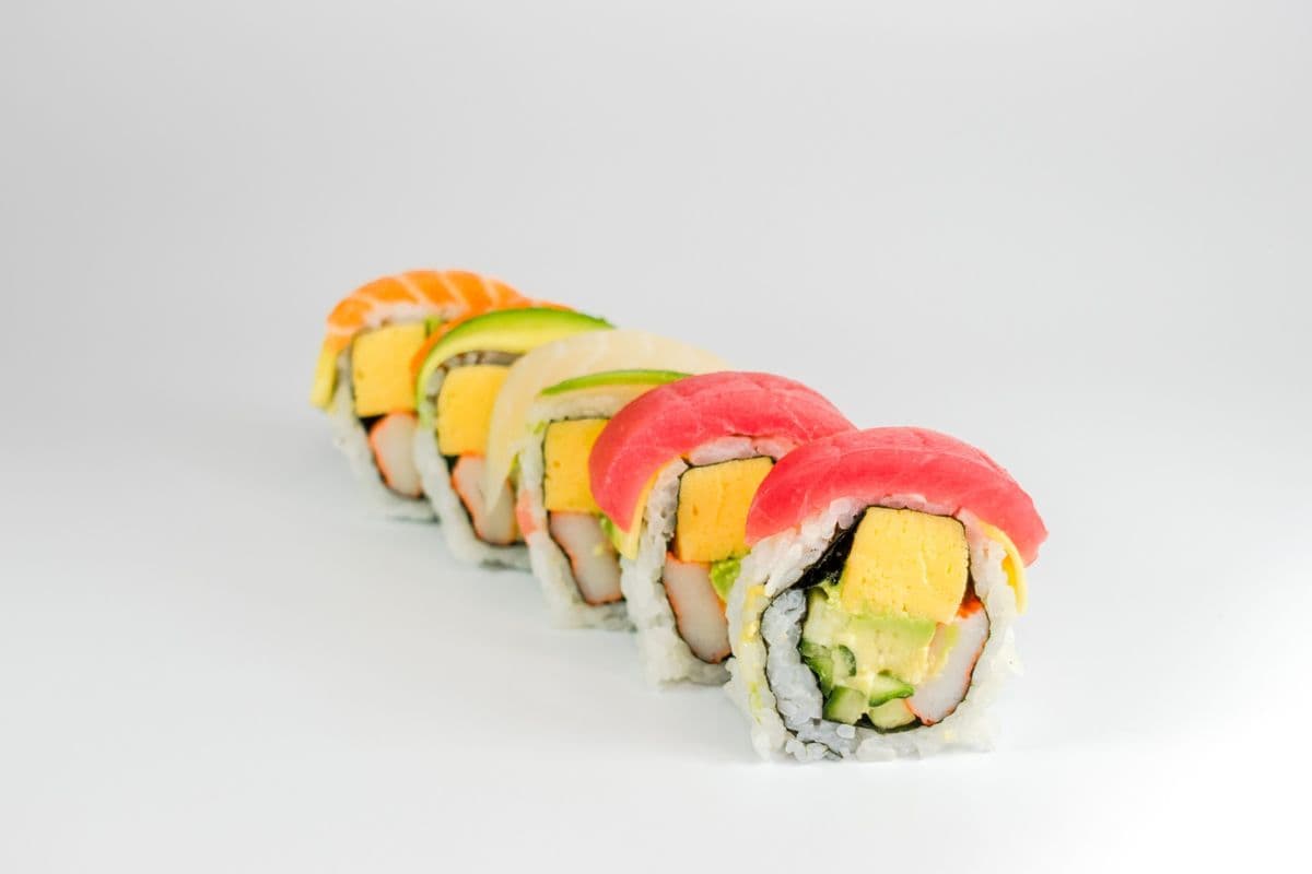 Maki arc-en-ciel