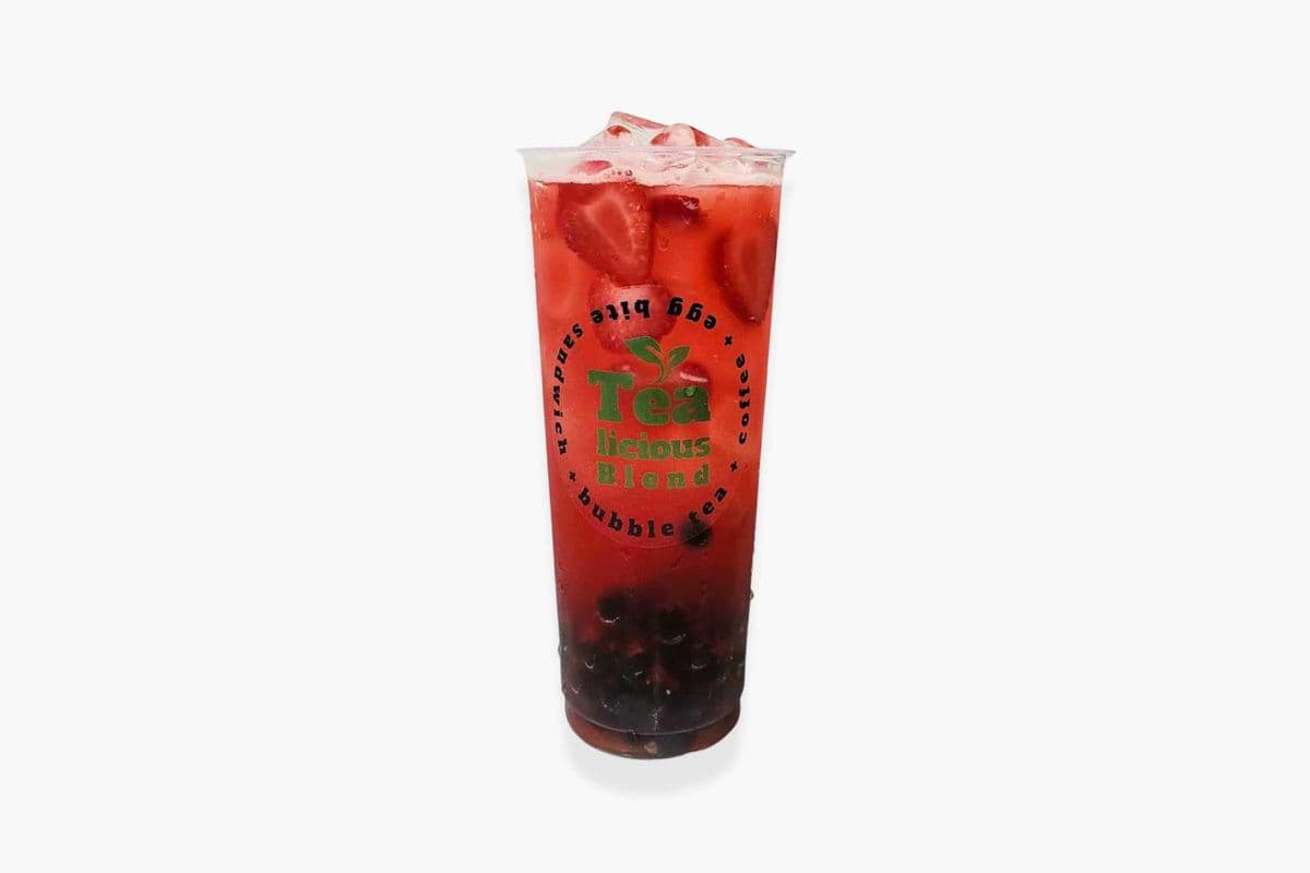 Strawberry Green Tea (24 oz)