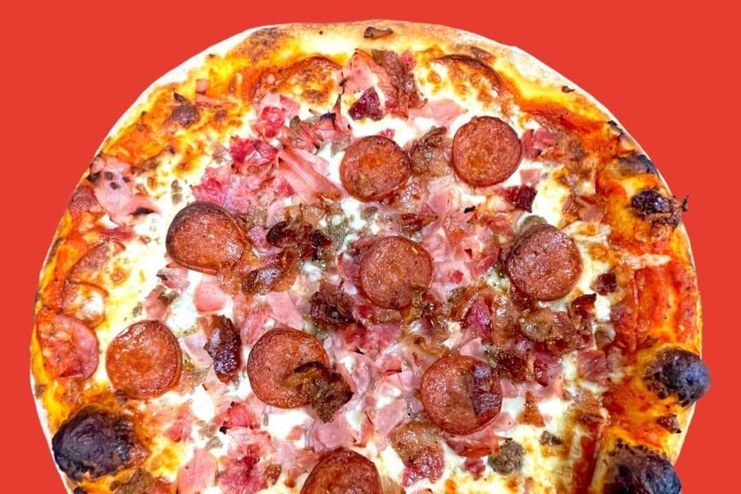 Petite pizza amoureux de la viande 10" / 10" Small Meat Lovers Pizza