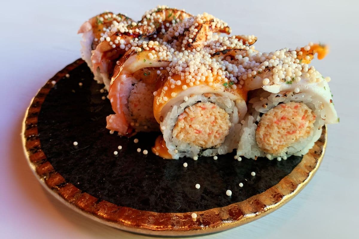 T14. FIRE Dragon Roll (8pcs)