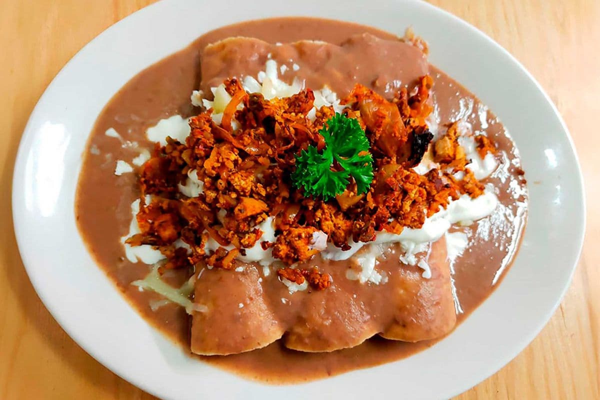 * Enfrijoladas with Chorizo