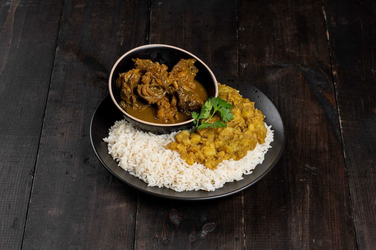 Rice - Curry Chicken (Bone)