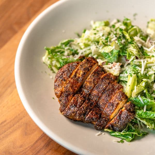 BLACKENED CHICKEN CAESAR SALAD (GLUTEN FRIENDLY)