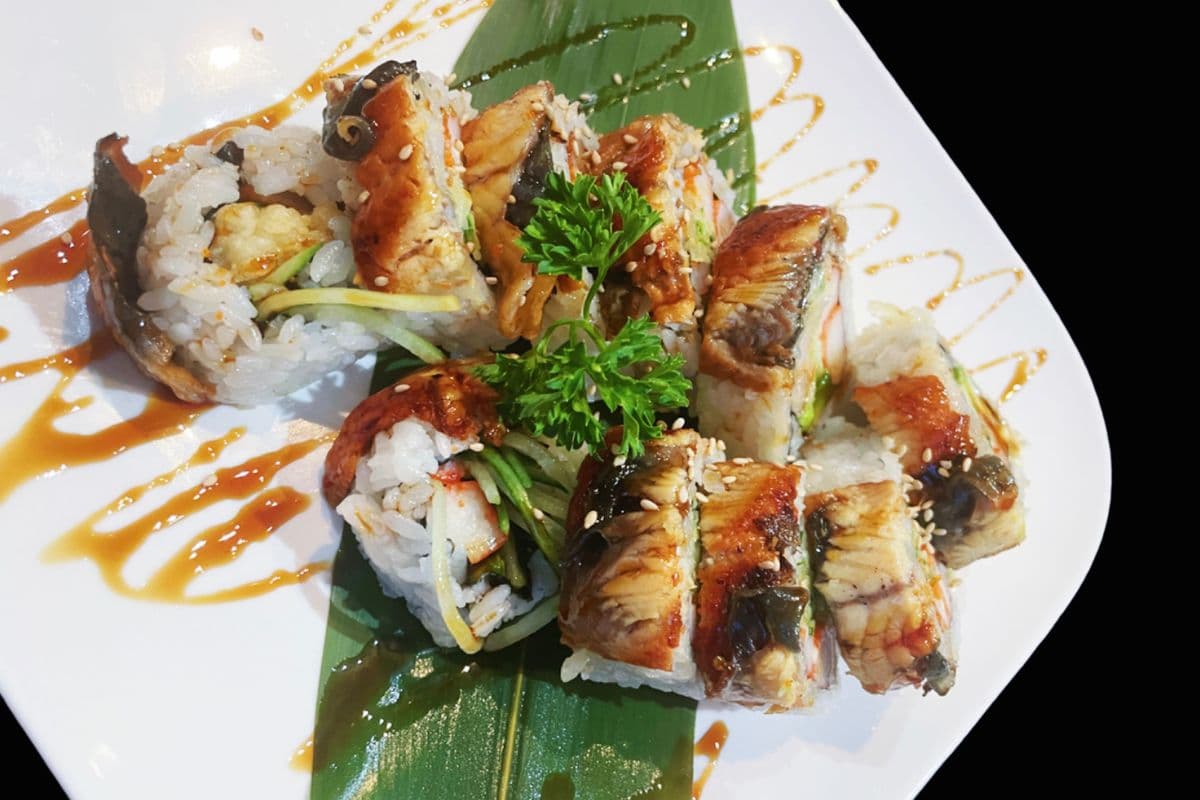 57. Black Dragon Roll (10 pcs)
