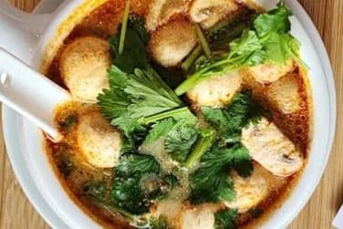 S1 Tom Yum (Spicy and Sour Soup)