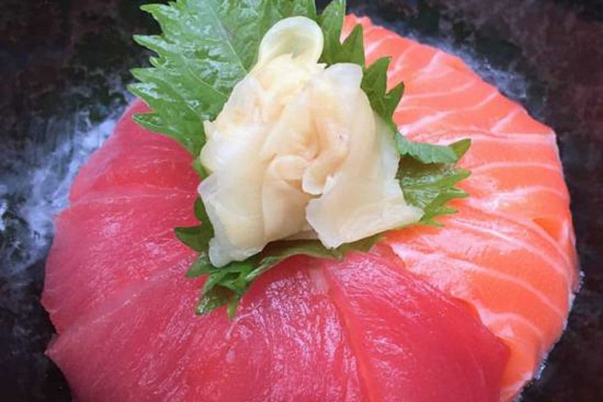 Salmon & Tuna Sashimi Don