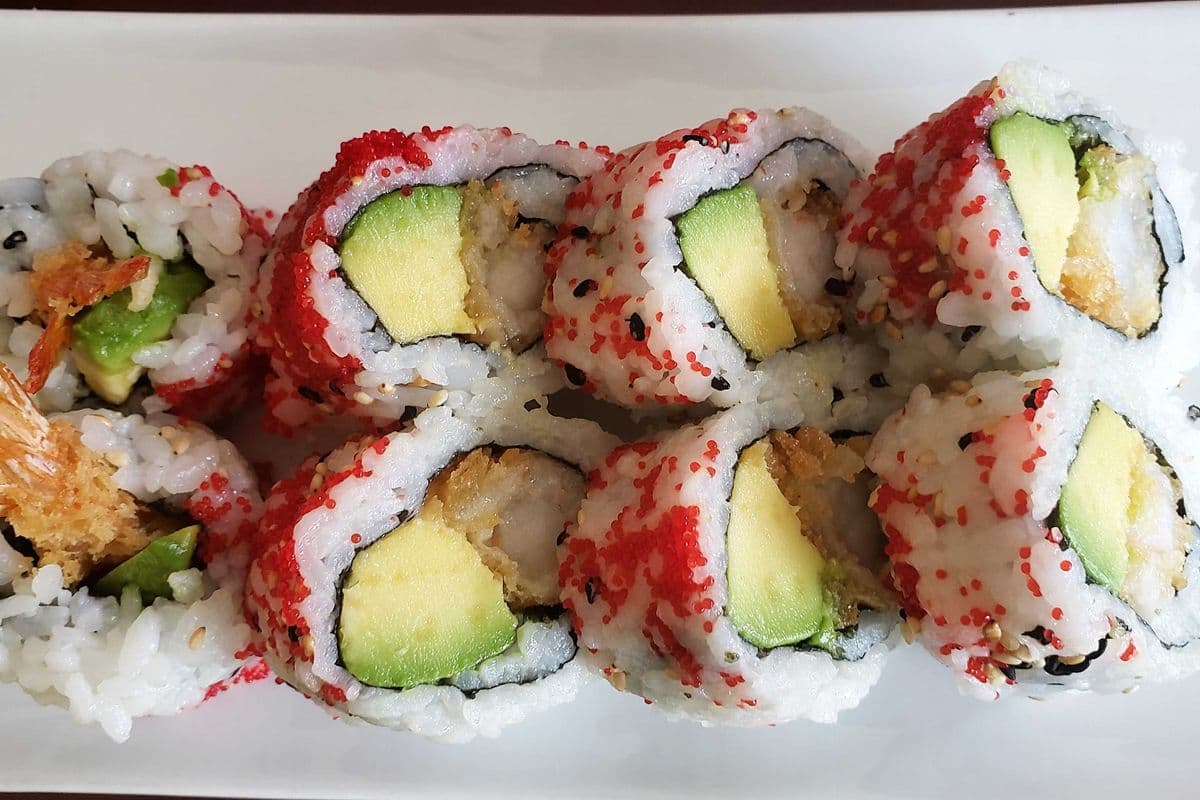 Maki Nizakama