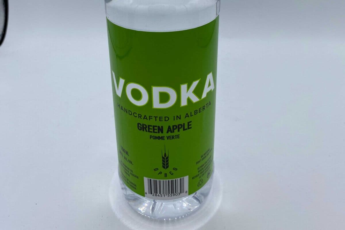 Green Apple Vodka (1 x 750 ml)