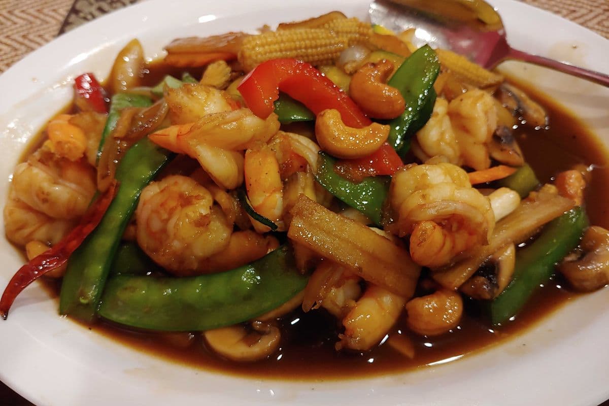 61. Pad Med Ma-Muang
