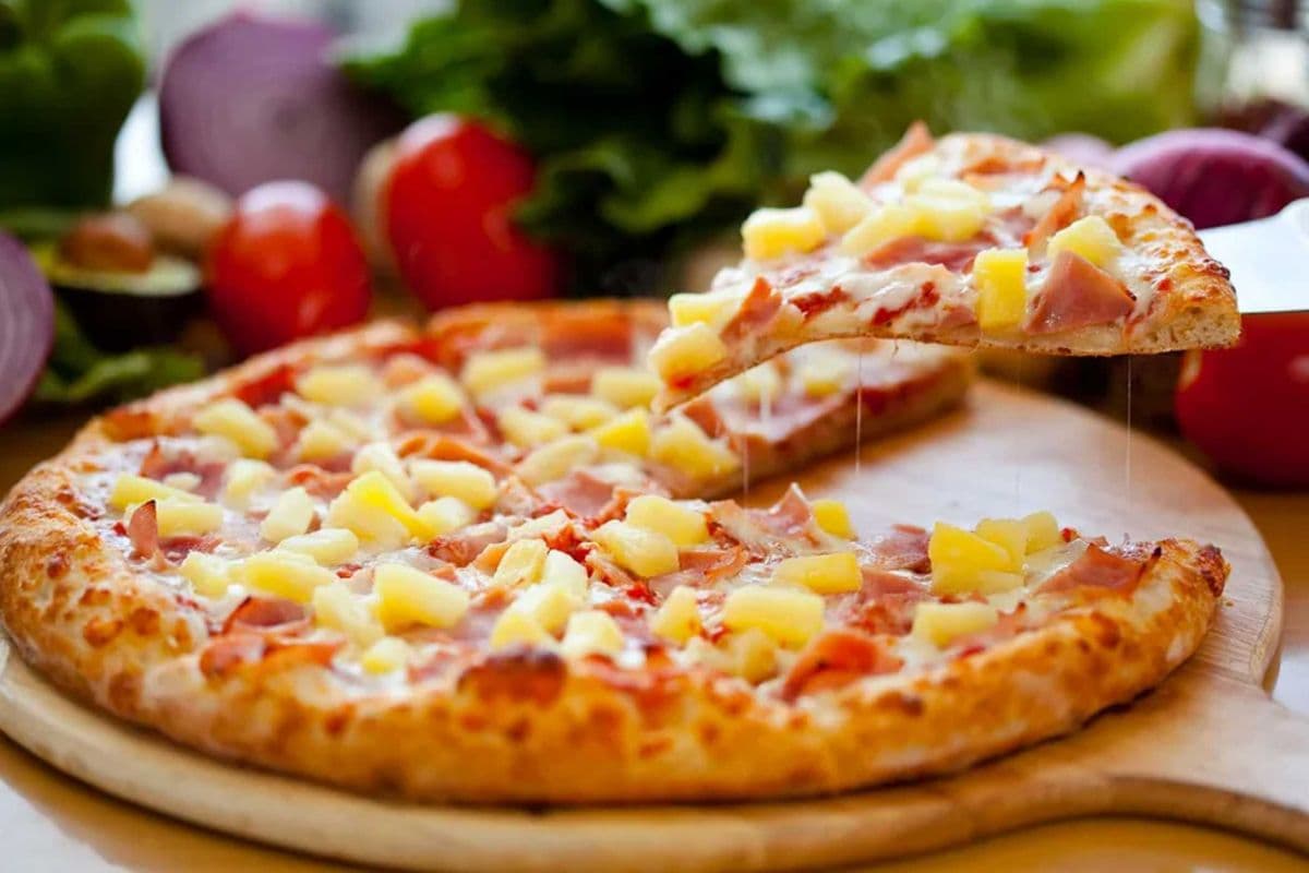 10" Pineapple and Bacon Pizza