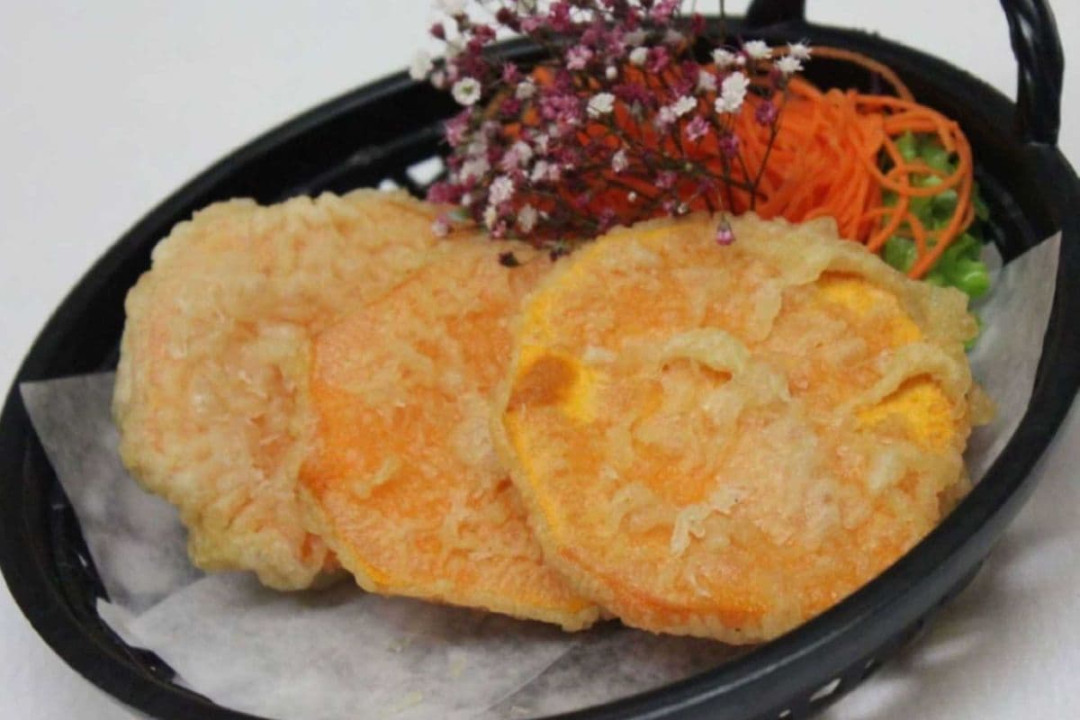 D4. Yam Tempura (8 pcs)