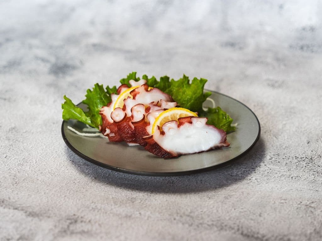 SA09 Tako (Octopus) Sashimi (5pcs)