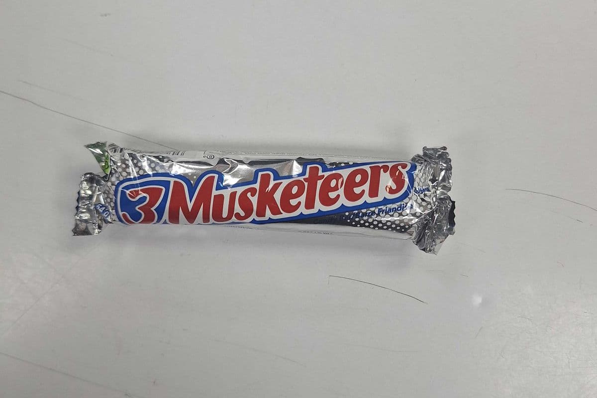 3Musketeers Candy bar (54 g) - $ 2.15
