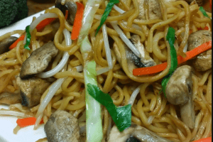 Mushroom Soft Chow Mein 蘑菇炒软面