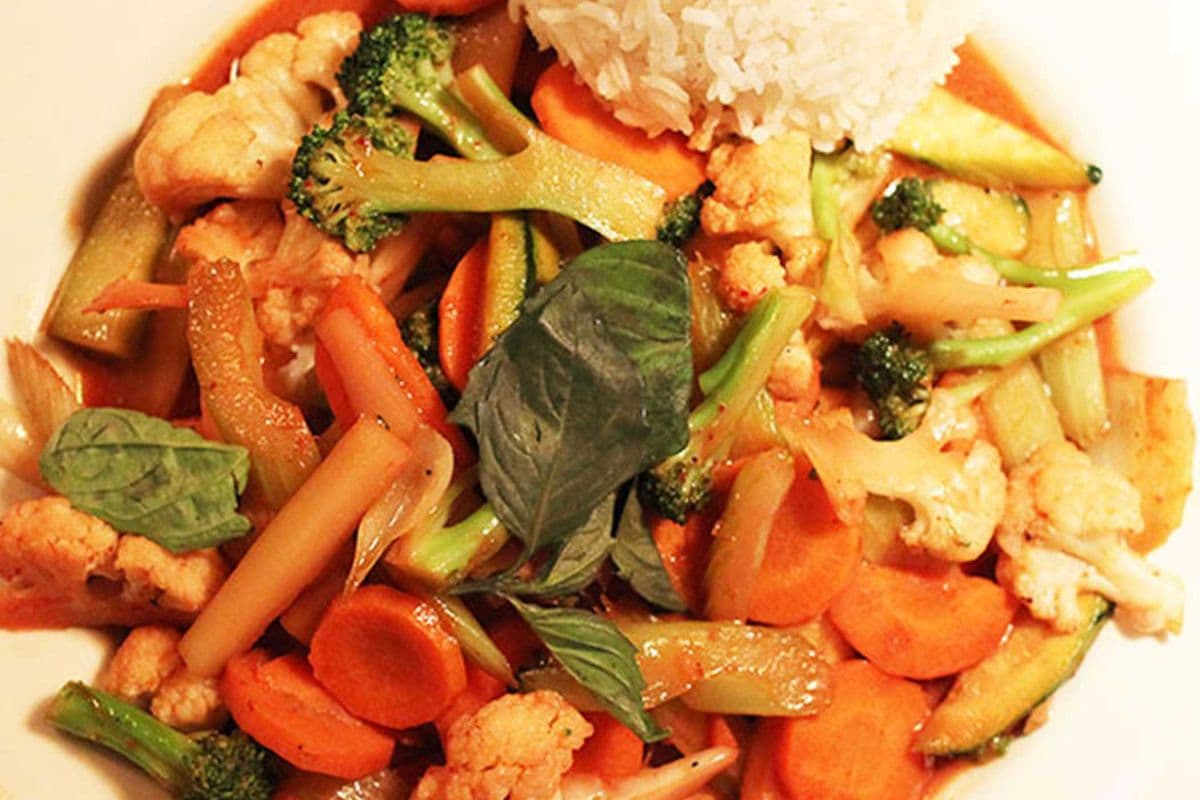 Tofu et Légumes sauce végétalienne au cari et lait de coco / Vegetables and tofu with Vegan Curry and Coconut Milk