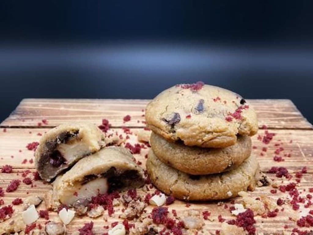 Red Velvet Cheesecake Cookie