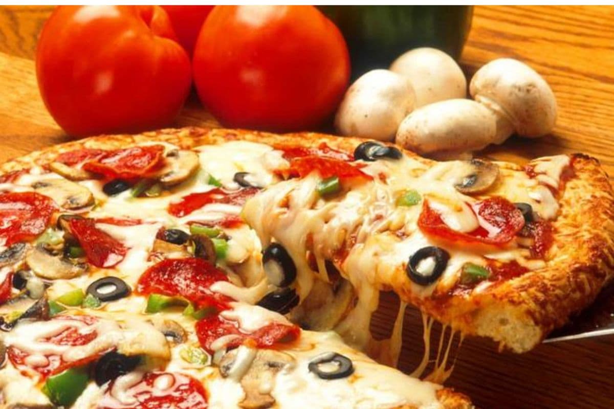 5. X-Large Salami, Mushroom, & Bacon Pizza