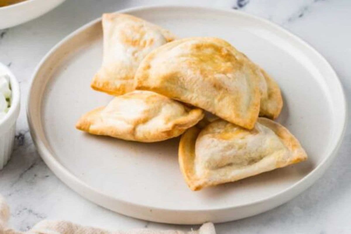 Puffed Perogies (8 pcs)