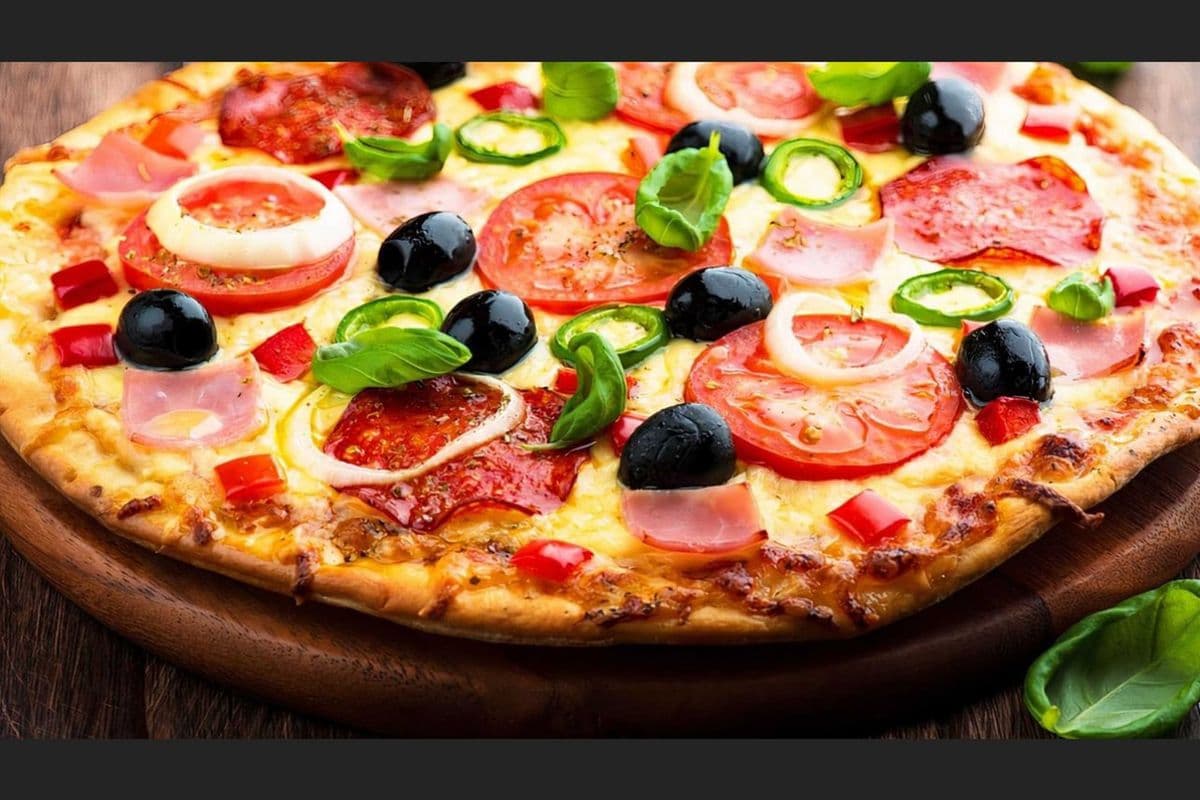 17. X-Large Ham & Fresh Tomato Pizza