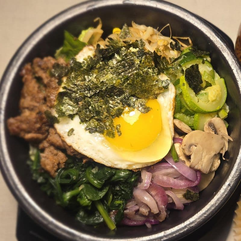 poulet bibimbab / chicken bibimbap