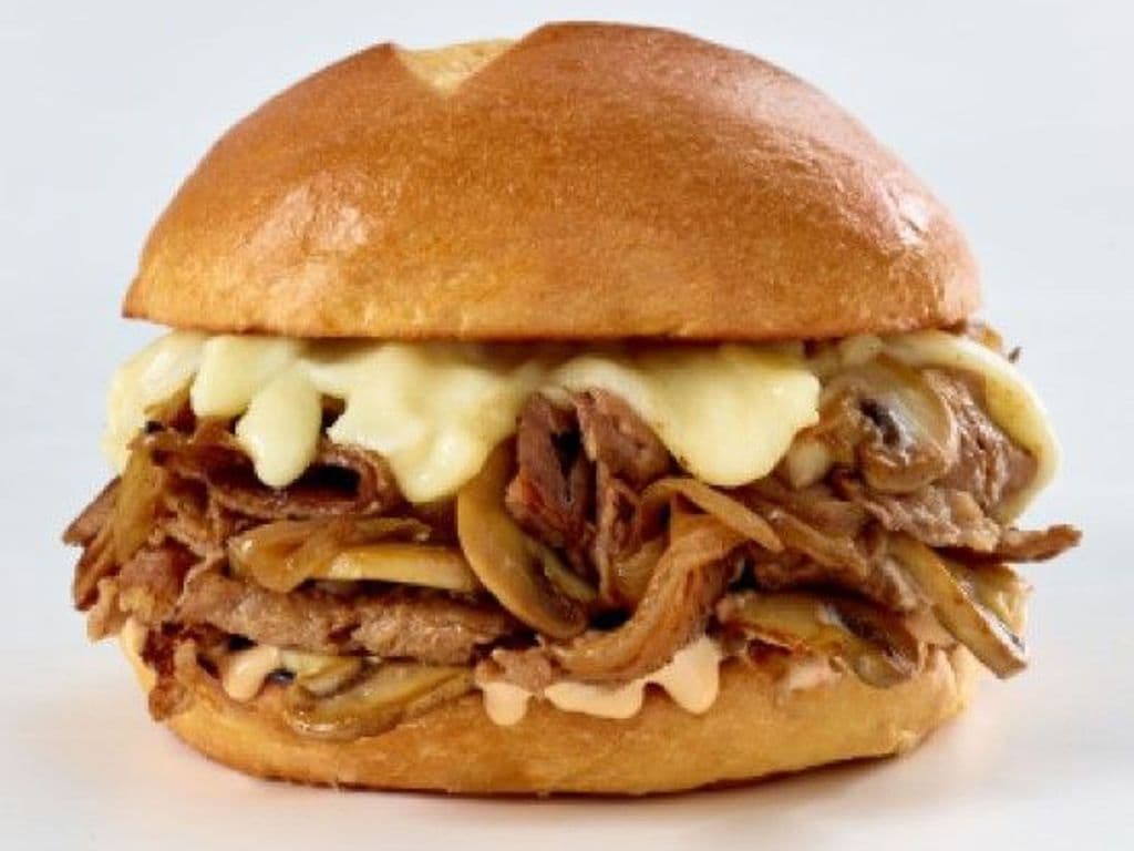 PHILLY CHEESE STEAK