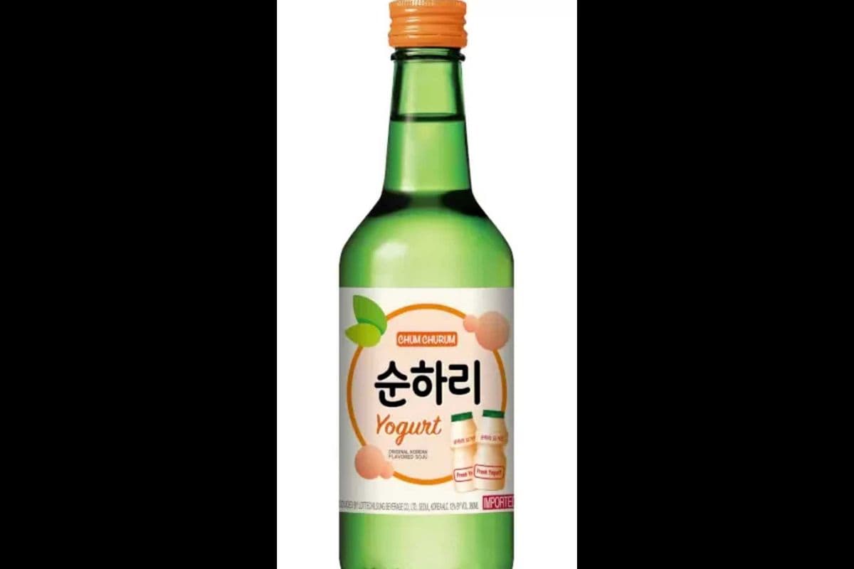 CHUM CHURUM SOJU - YOGURT (1 x 360ML BOTTLE) (1 x 360ML)